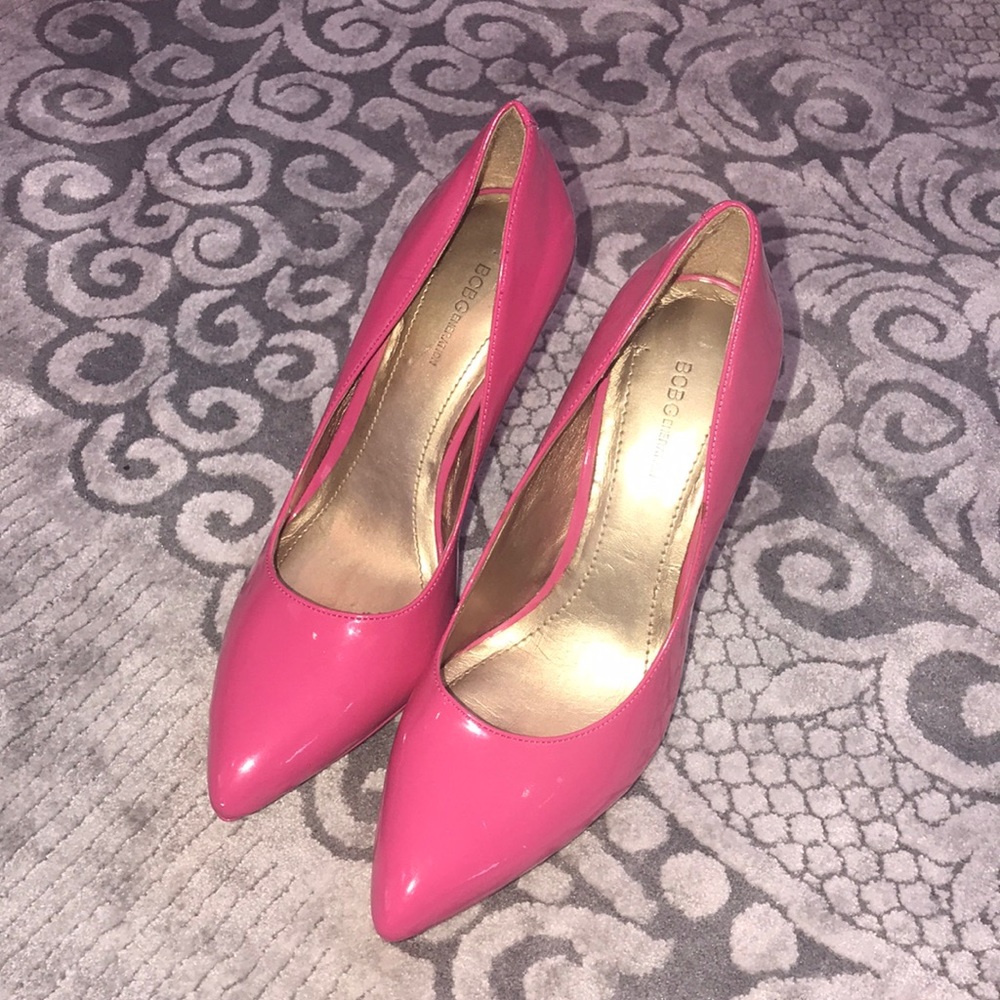 BCBG hot pink patent leather pumps